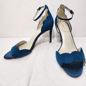 KAREN MILLEN BLUE SUEDE SCALLOPED SANDALS Size US 8/39